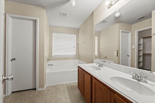 2004 Athabasca Falls Drive, Anna, TX 75409