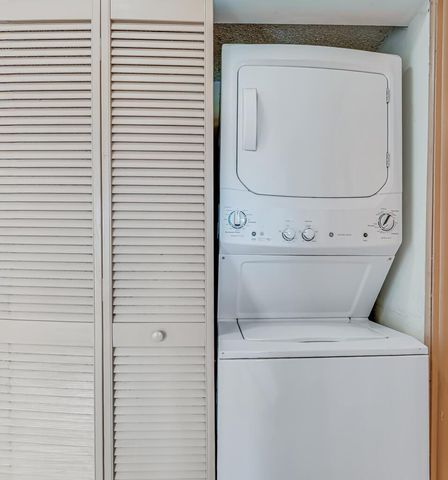 199 Lake Carol Drive, West Palm Beach, FL 33411