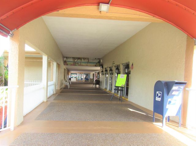 199 Lake Carol Drive, West Palm Beach, FL 33411