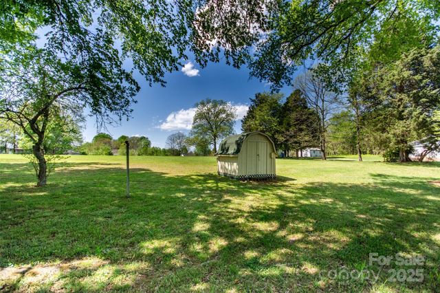 501 Turnersburg Highway, Statesville, NC 28625