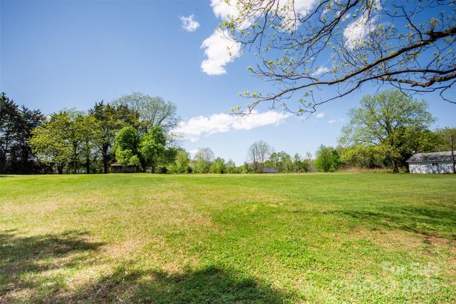 501 Turnersburg Highway, Statesville, NC 28625