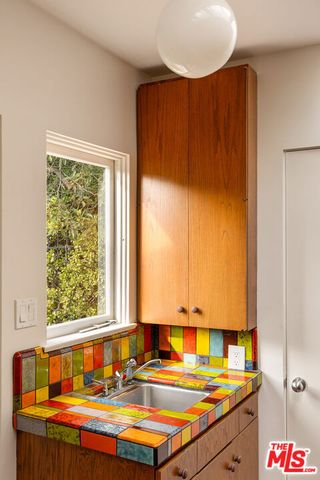 7837 Woodrow Wilson Drive, Los Angeles, CA 90046