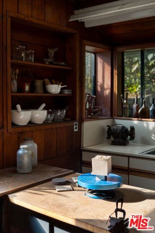 7837 Woodrow Wilson Drive, Los Angeles, CA 90046