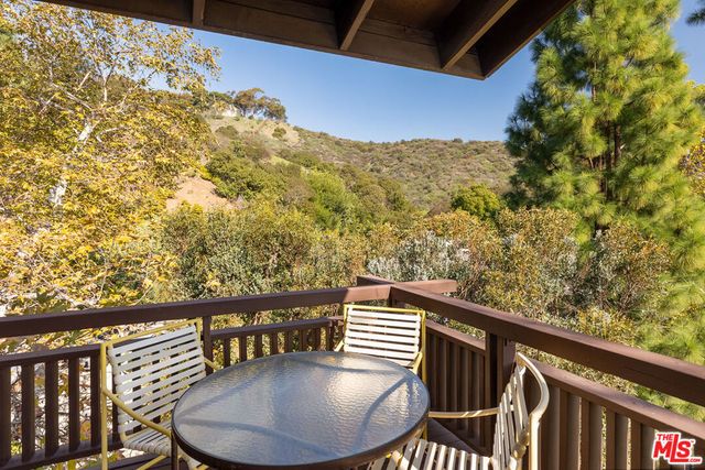 7837 Woodrow Wilson Drive, Los Angeles, CA 90046