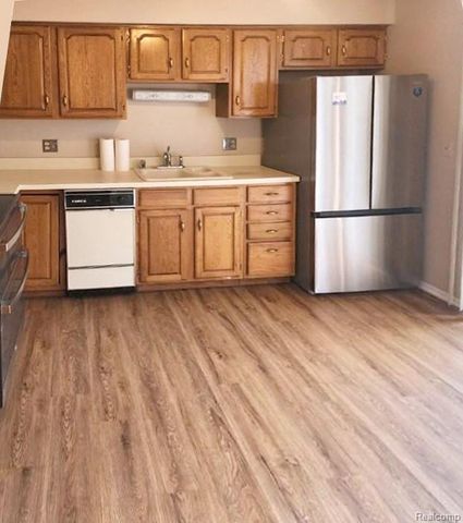 1042 Trevor Place, Detroit, MI 48207