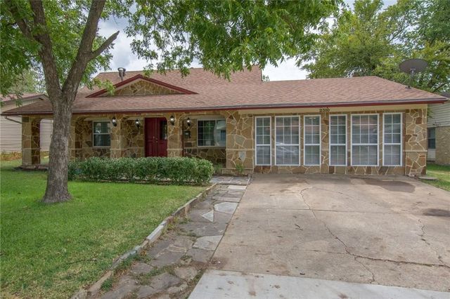 2310 Ridgedale Drive, Carrollton, TX 75006