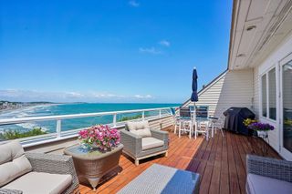 1 Longbeach Ave 201, Hull, MA 02045