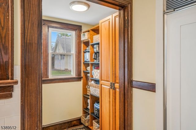 270 Altamont Pl, Somerville Boro, NJ 08876
