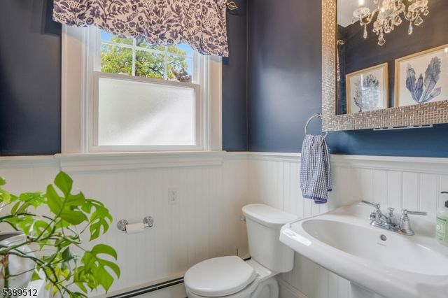 270 Altamont Pl, Somerville Boro, NJ 08876