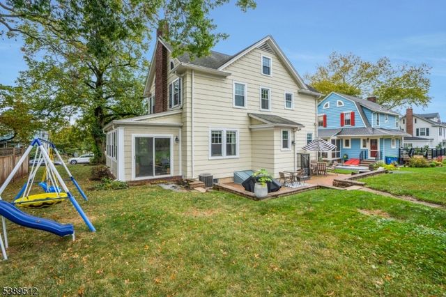 270 Altamont Pl, Somerville Boro, NJ 08876