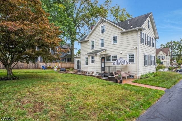 270 Altamont Pl, Somerville Boro, NJ 08876