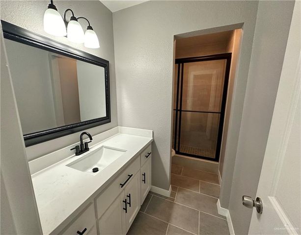 1309 Zinnia Avenue, Mcallen, TX 78504