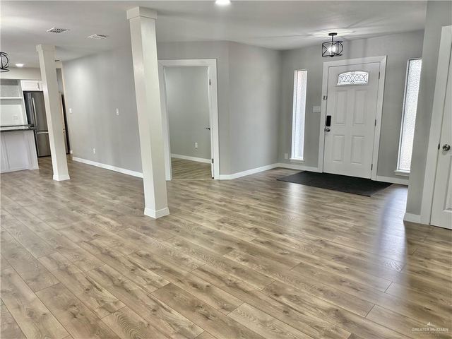 1309 Zinnia Avenue, Mcallen, TX 78504