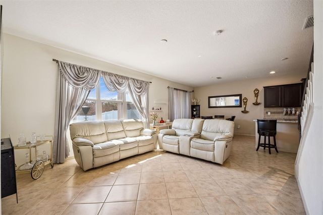 8734 HINSDALE HEIGHTS DRIVE, Polk City, FL 33868