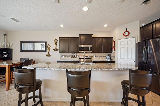 8734 HINSDALE HEIGHTS DRIVE, Polk City, FL 33868