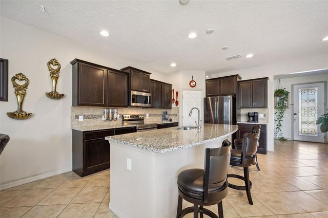 8734 HINSDALE HEIGHTS DRIVE, Polk City, FL 33868