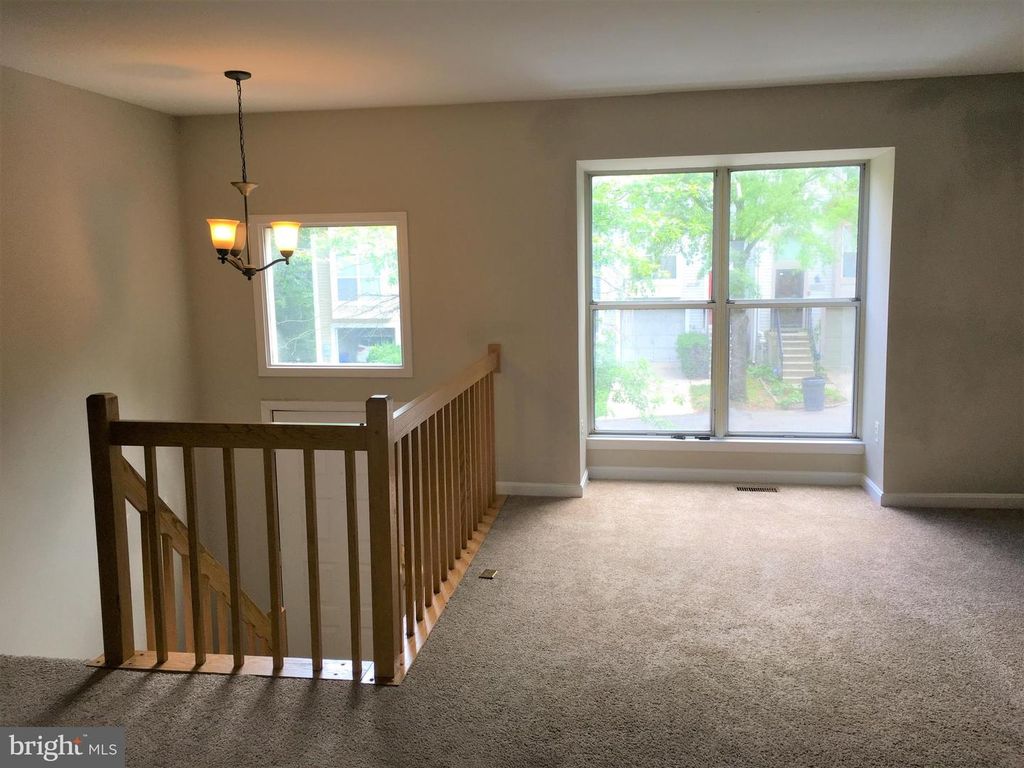 9503 CLOCKTOWER LN, Columbia, MD 21046