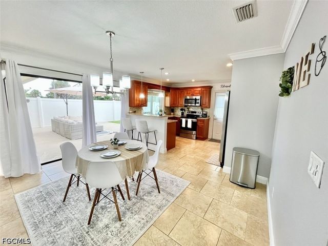2314 SE 18th PL, Cape Coral, FL 33990