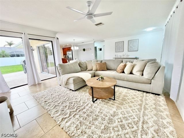 2314 SE 18th PL, Cape Coral, FL 33990