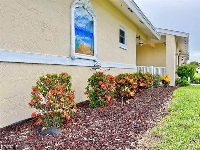 2314 SE 18th PL, Cape Coral, FL 33990