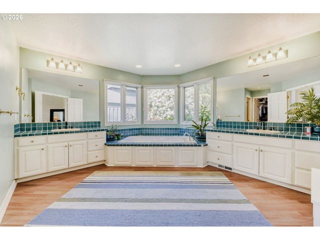 3162 Ne JACKSON ROAD Loop, Hillsboro, OR 97124