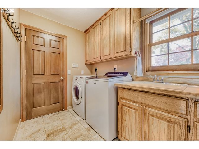 3162 Ne JACKSON ROAD Loop, Hillsboro, OR 97124