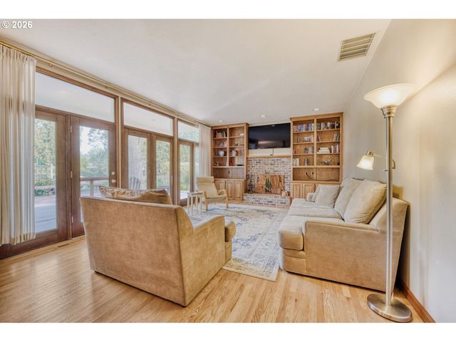 3162 Ne JACKSON ROAD Loop, Hillsboro, OR 97124