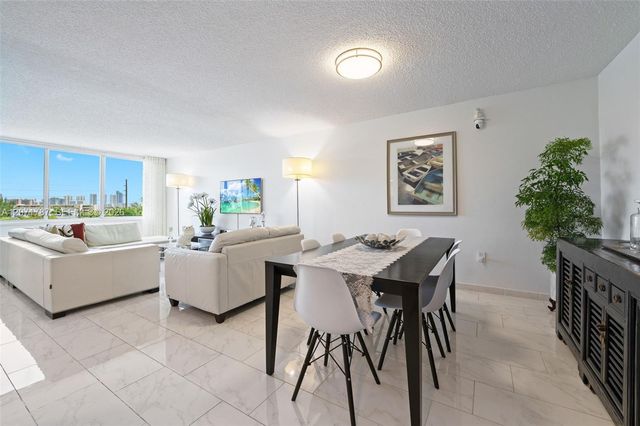 17890 W Dixie Highway 603, North Miami Beach, FL 33160