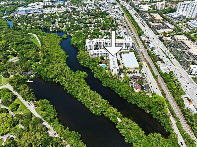 17890 W Dixie Highway 603, North Miami Beach, FL 33160