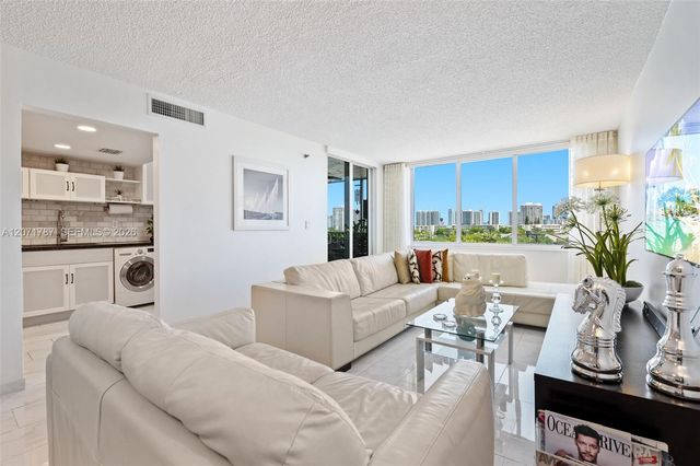 17890 W Dixie Highway 603, North Miami Beach, FL 33160