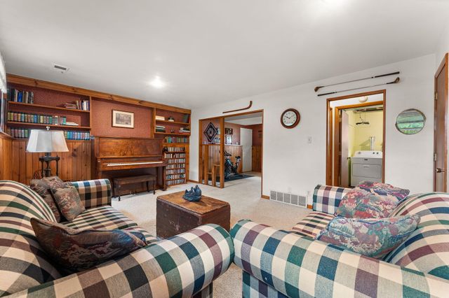 618 Dogwood Drive, Michigan City, IN 46360