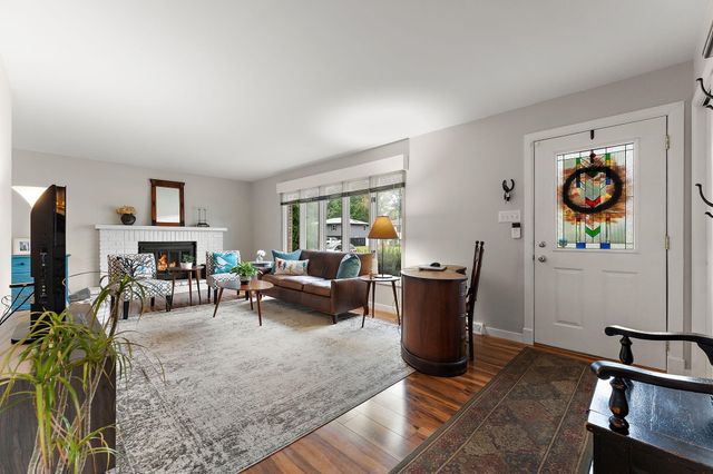618 Dogwood Drive, Michigan City, IN 46360