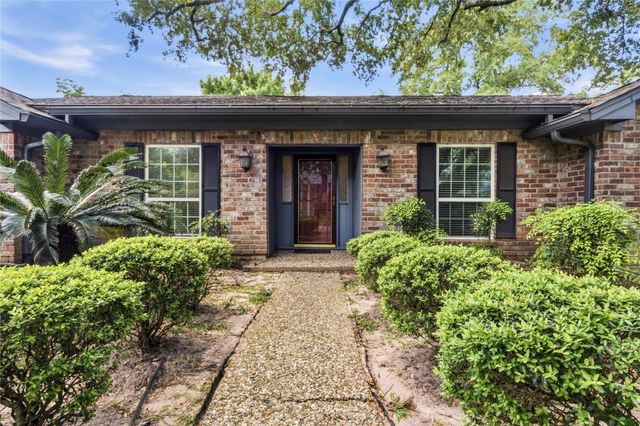 4118 Long Grove Drive, Seabrook, TX 77586