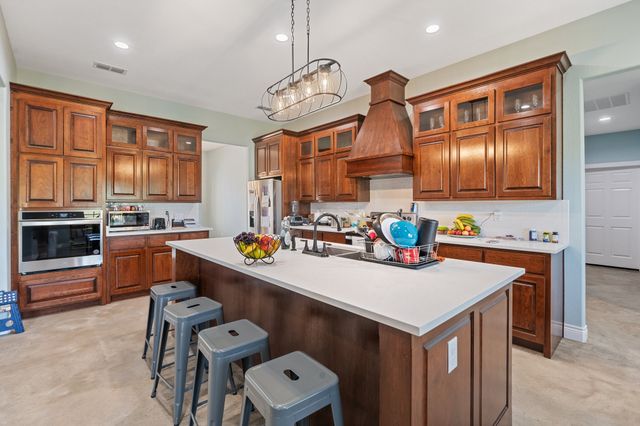 1630 County Road 262, Stephenville, TX 76401