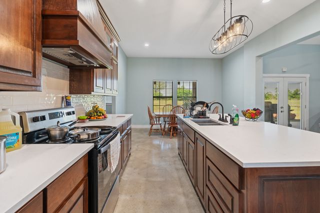 1630 County Road 262, Stephenville, TX 76401