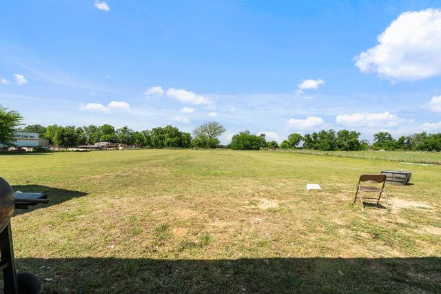 1630 County Road 262, Stephenville, TX 76401
