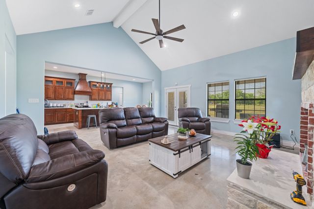 1630 County Road 262, Stephenville, TX 76401