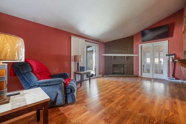 808 Cadillac Dr, Modesto, CA 95351