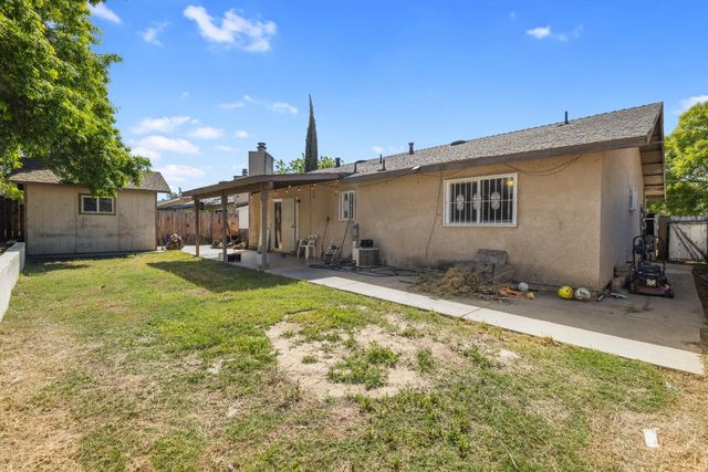 808 Cadillac Dr, Modesto, CA 95351