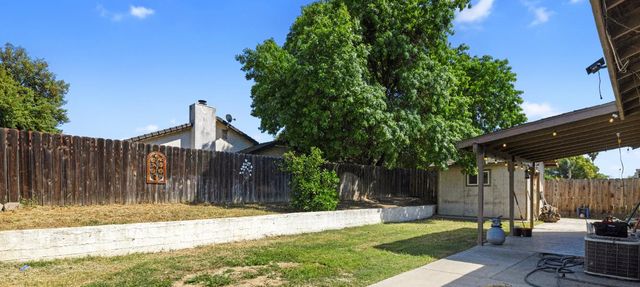 808 Cadillac Dr, Modesto, CA 95351