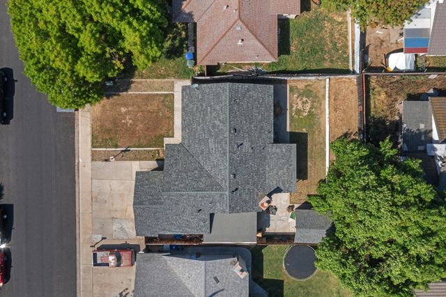 808 Cadillac Dr, Modesto, CA 95351