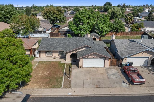 808 Cadillac Dr, Modesto, CA 95351