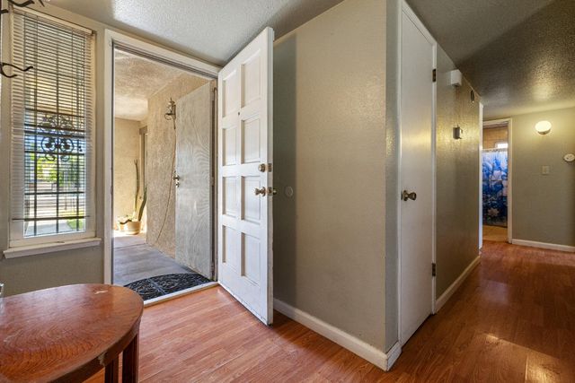 808 Cadillac Dr, Modesto, CA 95351