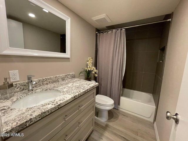 7920 E CAMELBACK Road 203, Scottsdale, AZ 85251