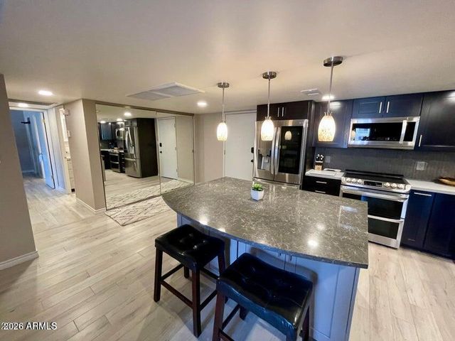 7920 E CAMELBACK Road 203, Scottsdale, AZ 85251