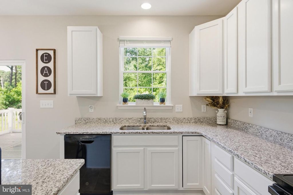 Image 10 of property listing at 146 REGULATOR DR N, Cambridge, MD 21613