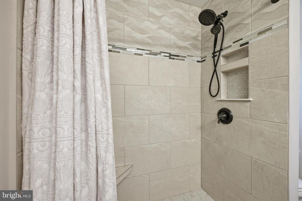 Image 17 of property listing at 146 REGULATOR DR N, Cambridge, MD 21613