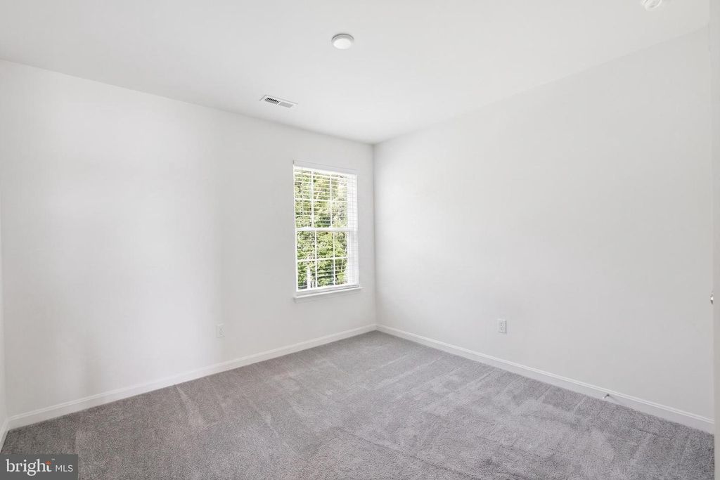 Image 18 of property listing at 146 REGULATOR DR N, Cambridge, MD 21613
