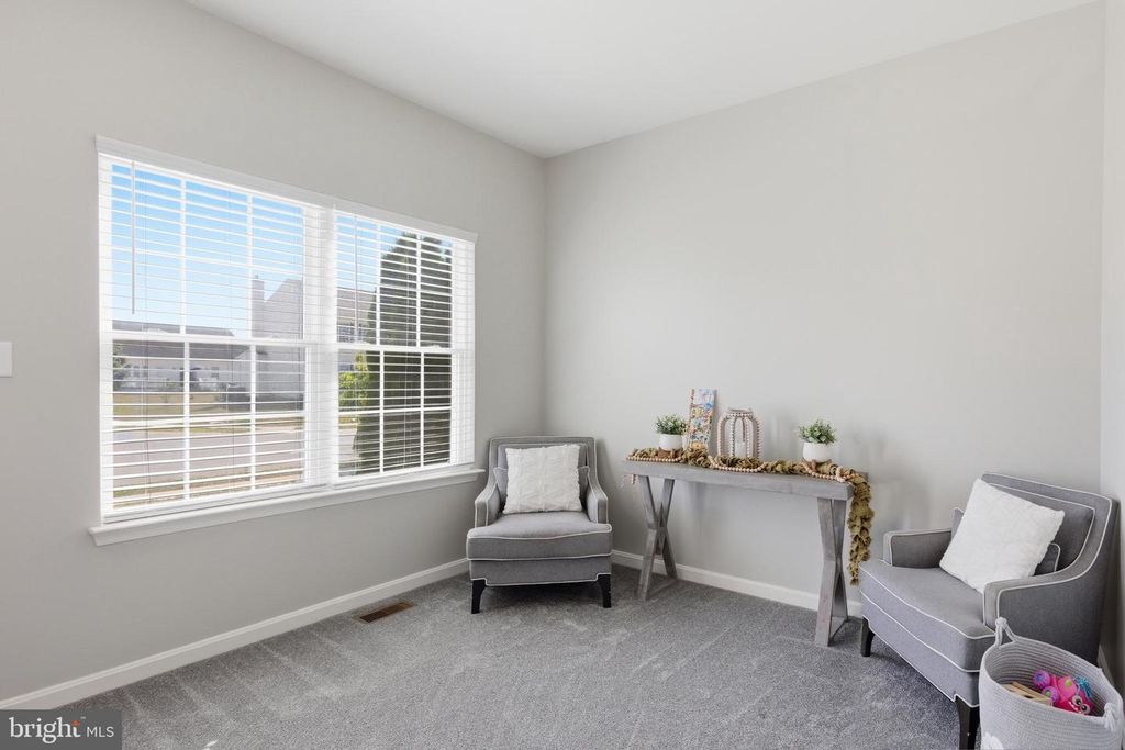 Image 4 of property listing at 146 REGULATOR DR N, Cambridge, MD 21613