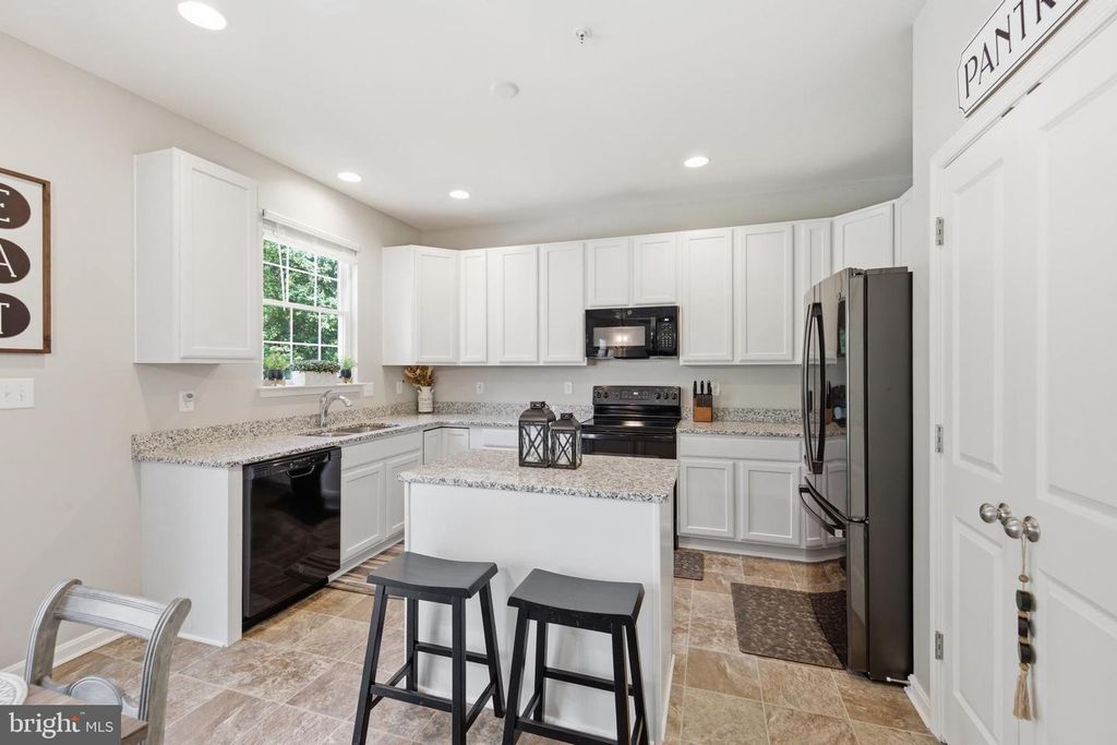 Image 9 of property listing at 146 REGULATOR DR N, Cambridge, MD 21613